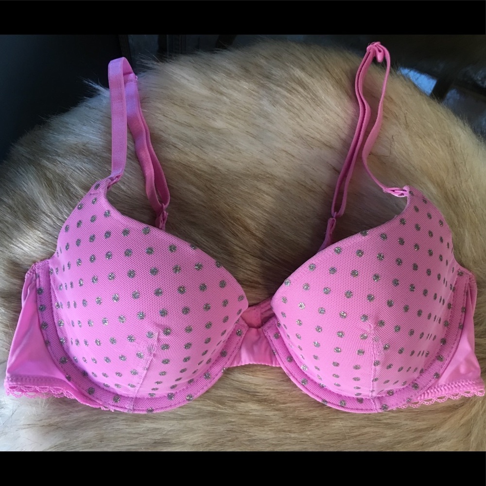 Nwt Victoria’s Secret polka dot bra